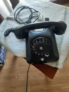 Antikvitet Stari telefon