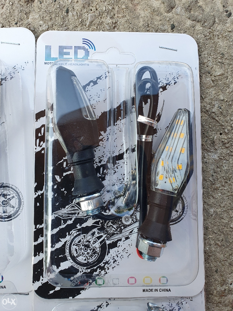Zmigavci za motor led diode