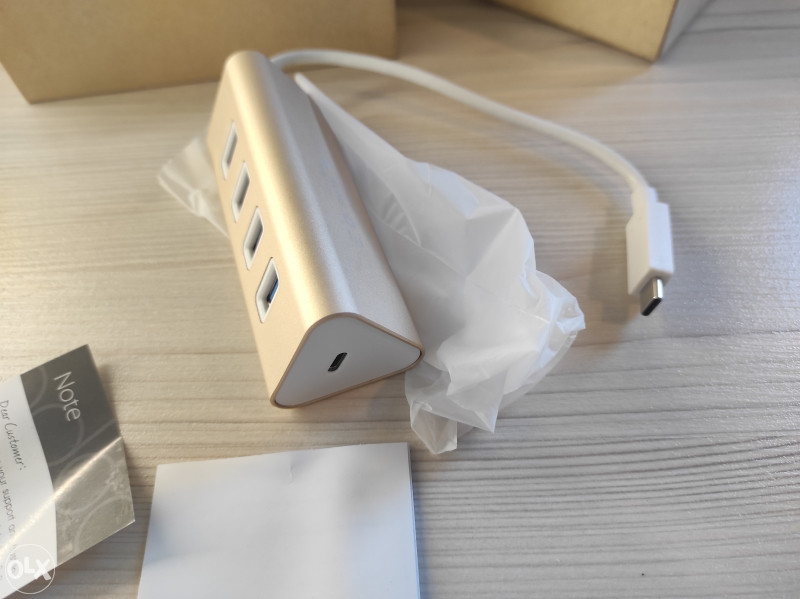DC20 Aluminum Type-C to USB 3.0 Hub Adapter