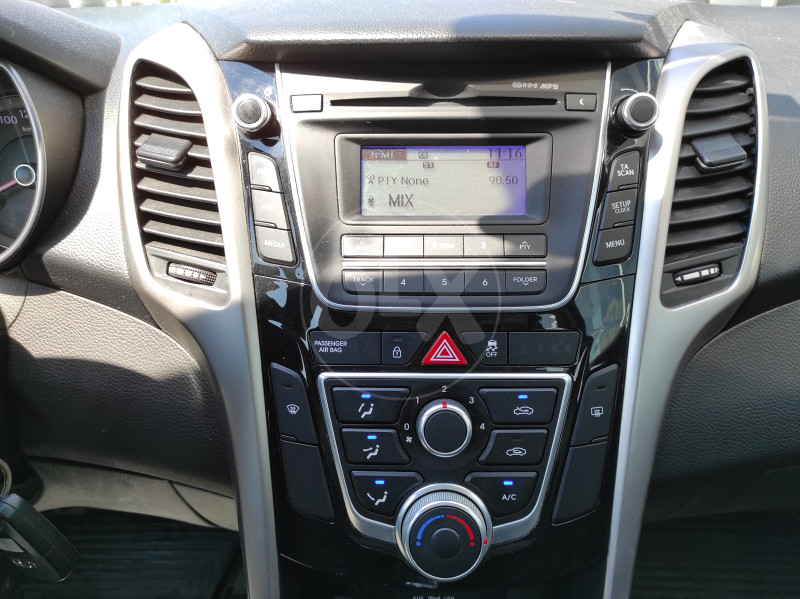 HYUNDAI I30 CW 1.4 MPI, 2015 GOD, 93.848 km REZ.