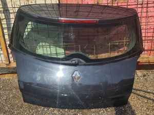 Zadnja hauba gepek RENO MEGANE 2 MEGAN limuzina