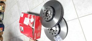 DISKOVI BREMBO GOLF 5 GOLF 6 GOLF 7