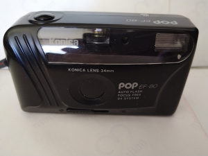 Konica Pop  EF-80analogni fotoaparat