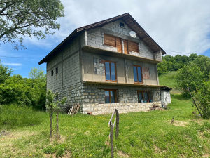 Prodaje se kuća u Srebreniku - Potpeć