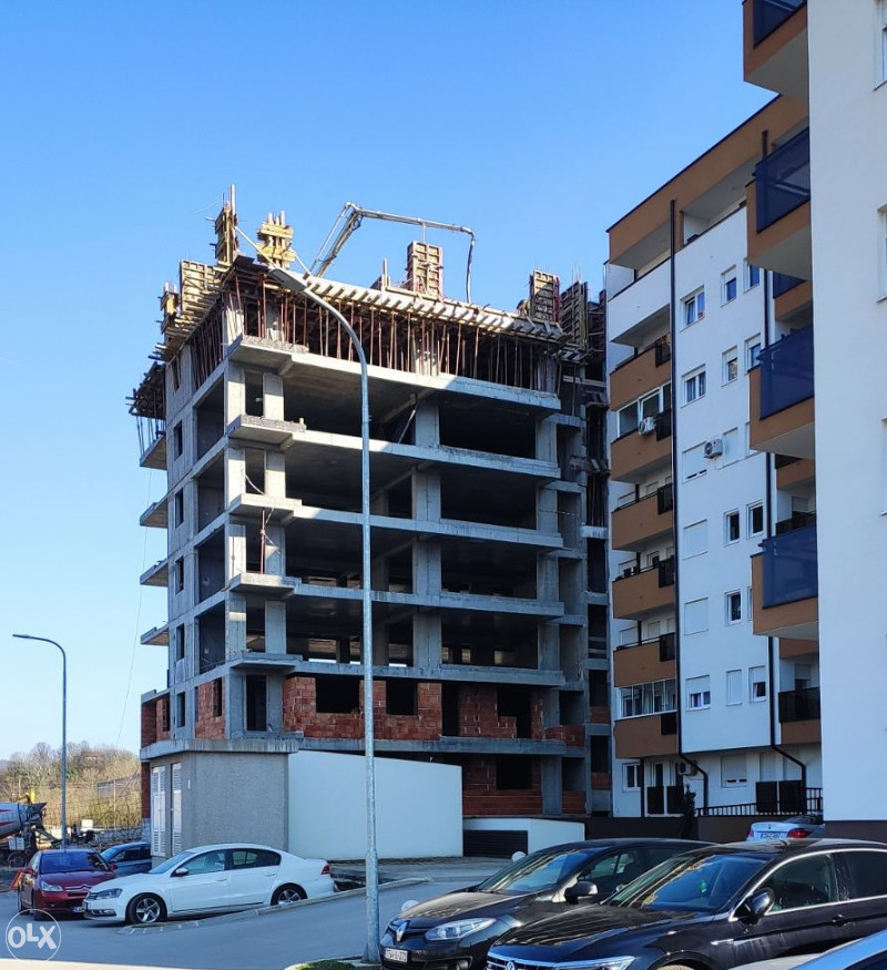 Trosoban stan 66 m2 BL - Borik blizu Rebrovačkog mosta