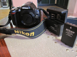 Nikon D40 tijelo+punjac+baterija