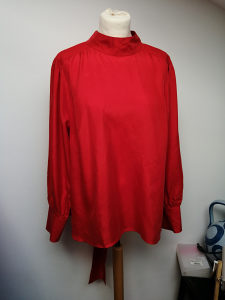 Elegantna crvena svilena košulja Svila 100 %