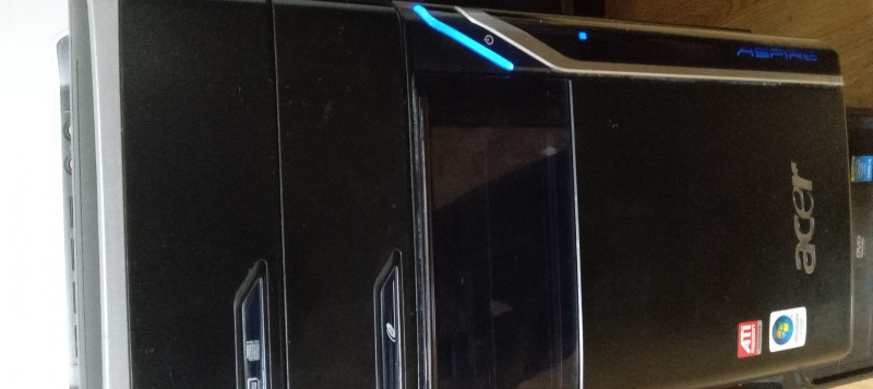 ACER ASPIRE 500GB I 8 GB RAMA