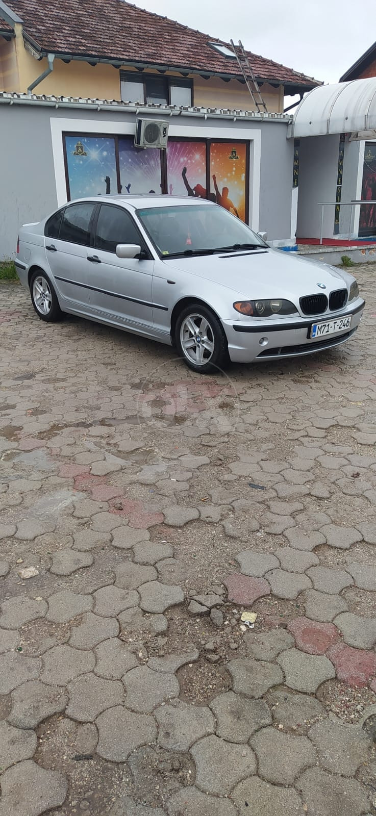 BMW 318 e46