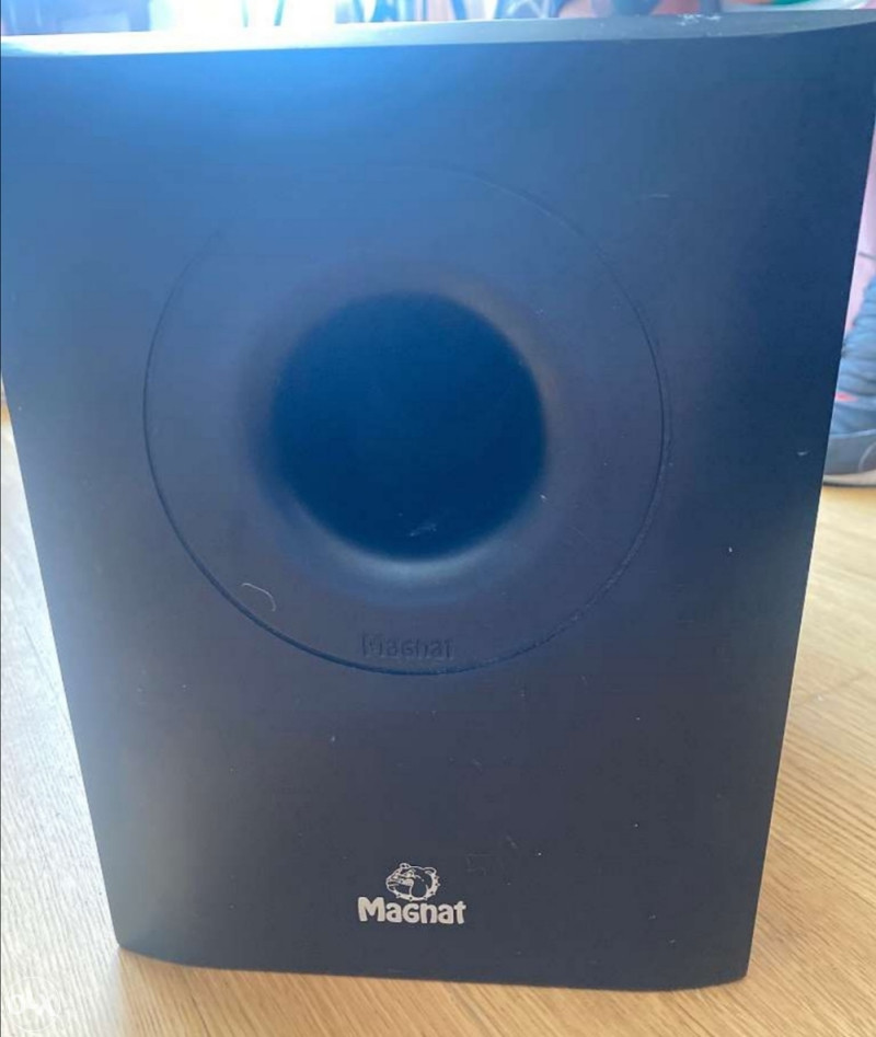 Subwoofer Magnat Cubus 5.1A aktivni i Canton