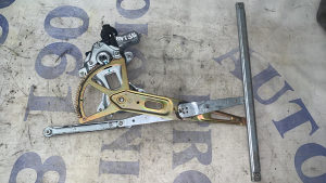 P.L. PODIZAC STAKLA TOYOTA LEXUS 8572058010 AVA 18513