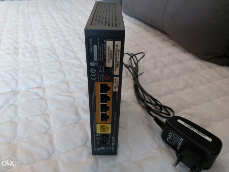 NETGEAR WNR2000v2 N300 Wireless Router