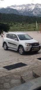 Automobil Toyota Rav4