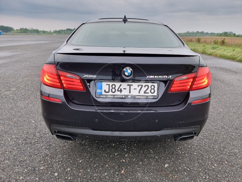 BMW F10 M550D xdrive H&K,active sound,šiber