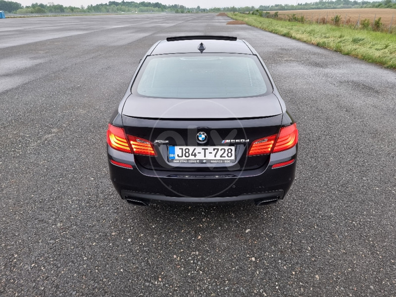 BMW F10 M550D xdrive H&K,active sound,šiber