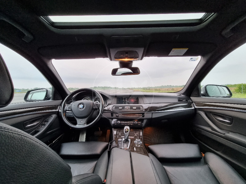 BMW F10 M550D xdrive H&K,active sound,šiber