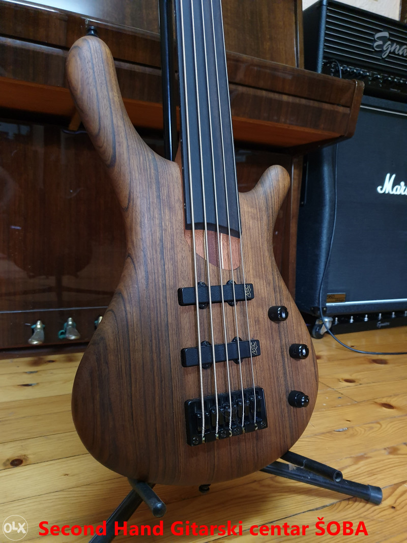 Fame Baphomet V Fretless 5 String Bass