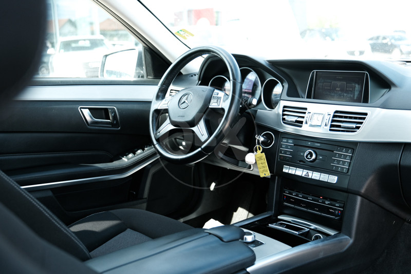 MERCEDES E 212 220 CDI --- ilmasalon