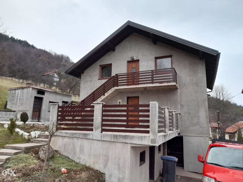 Aluminijska balkonska ograda-Grilje