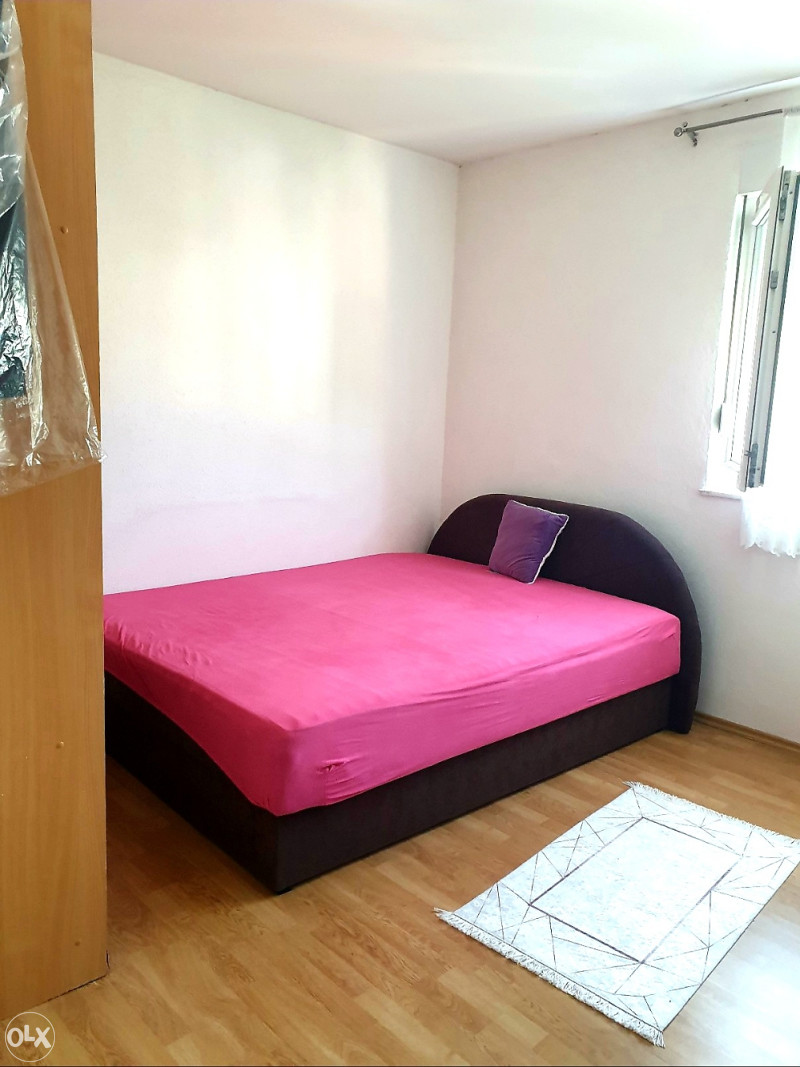 Prodaje se ili mijenja dvosoban stan  Mostar Zalik