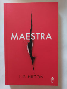 Maestra - L. S. Hilton