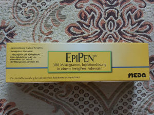 EpiPen injekcija