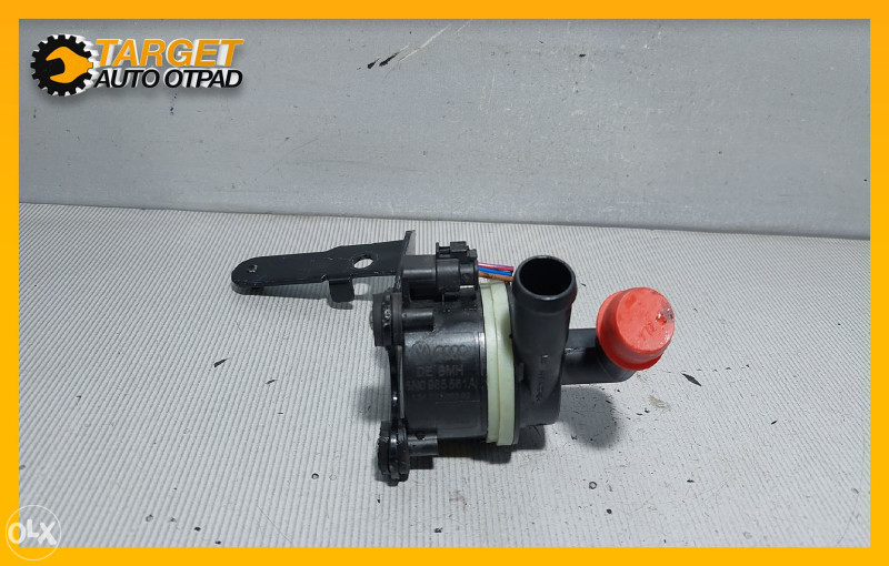 POMOCNA PUMPA VODE VW 5N0985561A