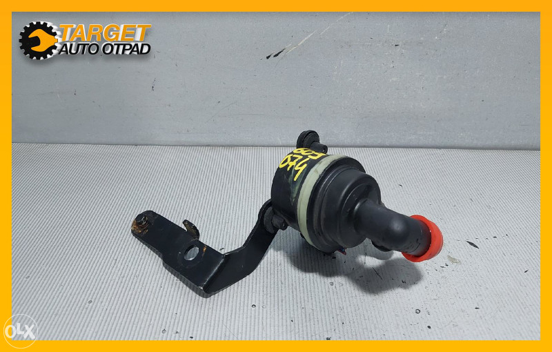 POMOCNA PUMPA VODE VW 5N0985561A