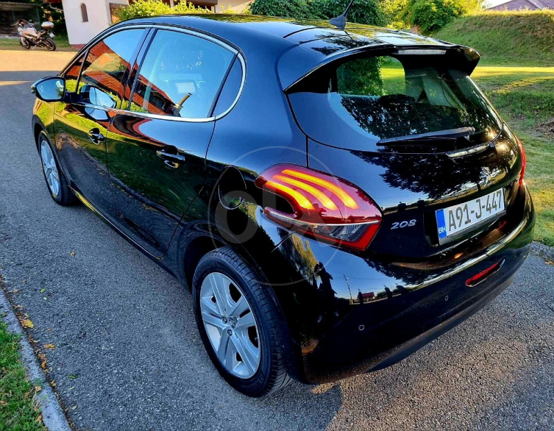 Peugeot 208 FELINE MAX FULL 1.6 HDI 100 PS