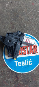 C17543100 Motoric podizaca volvo v40 12-18 es5121