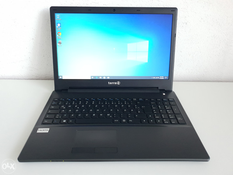 Laptop Terra Intel Quad Core 8.gen 4GB RAM 15.6"