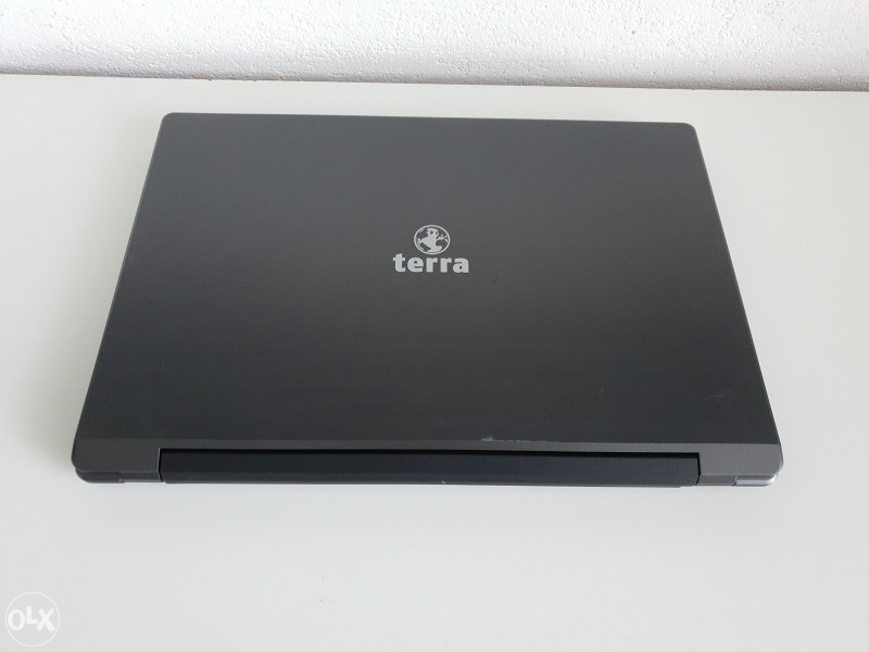 Laptop Terra Intel Quad Core 8.gen 4GB RAM 15.6"