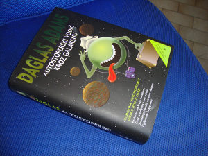 Autostoperski vodič kroz galaksiju - Daglas Adams