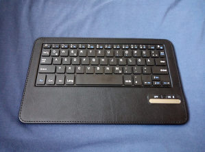 Bluetooth tastatura + futrola za tablet 9'-10'