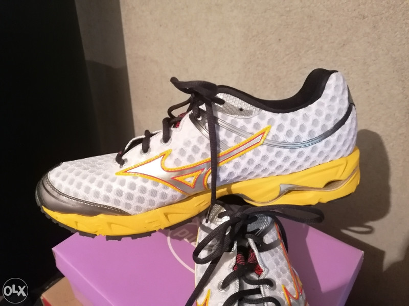 Patike Mizuno Wave Precision 12 broj 42.5 44.5 i 45