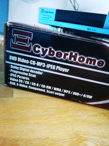 DVD Player (CyberHome) NOVO!