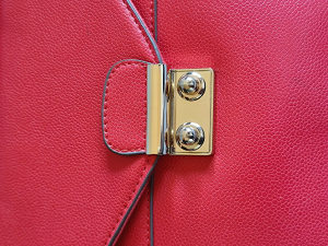 Accessorize karnim crvena elegantna torba