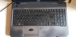 Laptop Acer 5740 i3 330M