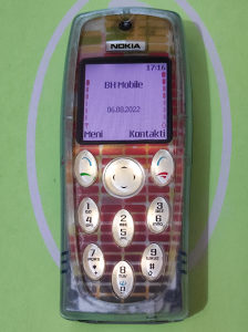 Nokia 3200 sa punjačem