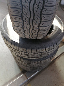 Gume Bridgestone 235 55 18