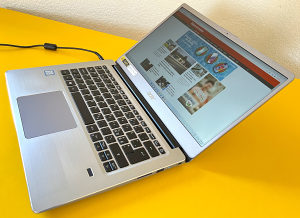 Laptop Acer 14&quot; i3-8130U 3.40 /M.2 SSD 256GB/8GB ddr4