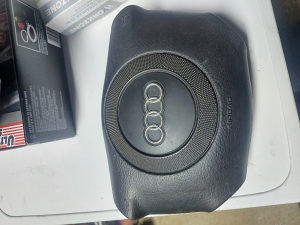 Airbag vazdusni zracni jastuk Audi