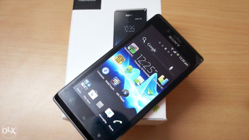 Mobitel Sony Xperia J st26i top stanje iz ovoza