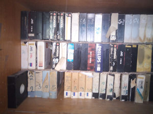 Prodajem VHS video kasete  381 63 81 336 81 Viber