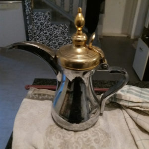 Posuda za arapsku kahvu Dallah