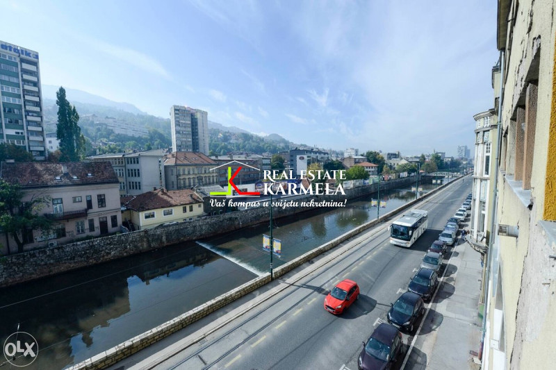 Dvosoban stan - Centar