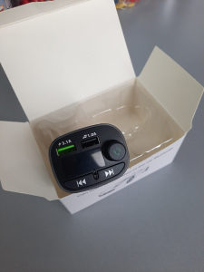 BLUETOOTH FM TRANSMITER