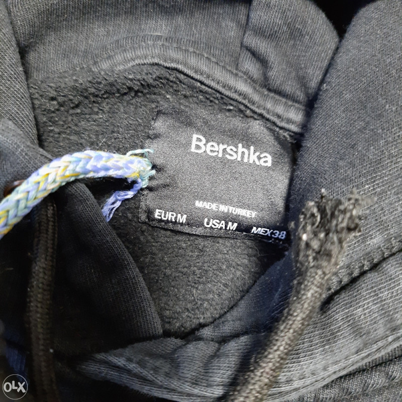 Bershka Looney Tunes dukserica M