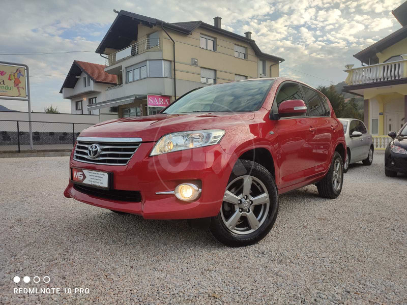 Toyota RAV 4 4x4 2012god 2.2 D-CAT 110KW AUTOMATIK