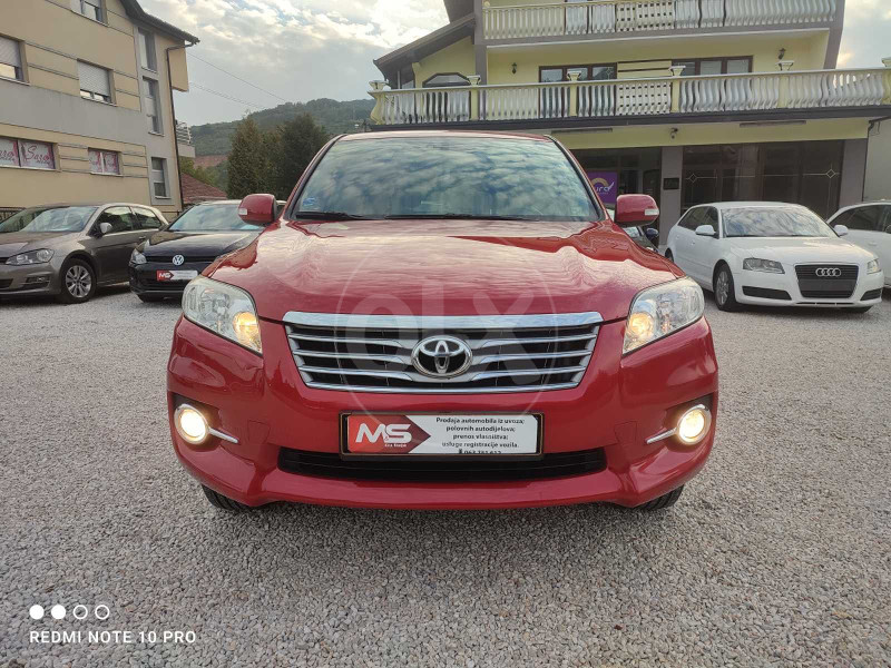 Toyota RAV 4 4x4 2012god 2.2 D-CAT 110KW AUTOMATIK